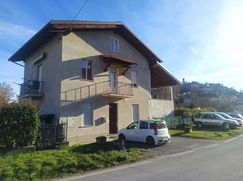 Casa Bi/Trifamiliare in Residenziale