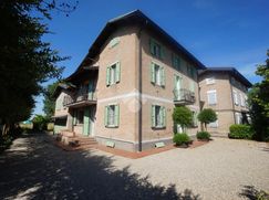 Casa Bi/Trifamiliare in Residenziale