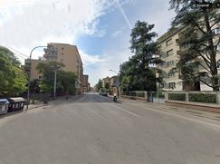 Attività/Licenza (con o senza mura) in Commerciale