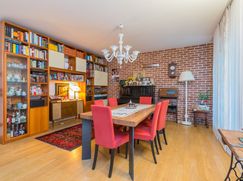 Casa Bi/Trifamiliare in Residenziale