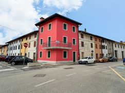 Casa Bi/Trifamiliare in Residenziale