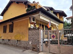 Casa Bi/Trifamiliare in Residenziale