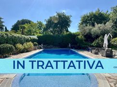 Casa Bi/Trifamiliare in Residenziale