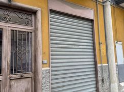 Negozio/Locale commerciale in Commerciale