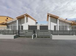 Casa Bi/Trifamiliare in Residenziale