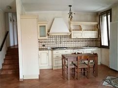 Casa Bi/Trifamiliare in Residenziale