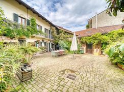 Casa Bi/Trifamiliare in Residenziale