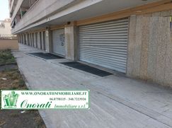 Ufficio in Commerciale