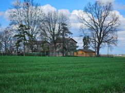 Casa Bi/Trifamiliare in Residenziale