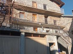 Casa Bi/Trifamiliare in Residenziale