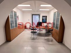Ufficio in Commerciale