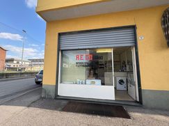 Negozio/Locale commerciale in Commerciale