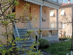 Casa Bi/Trifamiliare in Residenziale