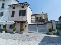 Casa indipendente in Residenziale