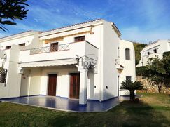 Casa Bi/Trifamiliare in Residenziale