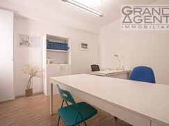 Ufficio in Commerciale