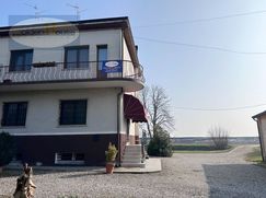 Casa Bi/Trifamiliare in Residenziale