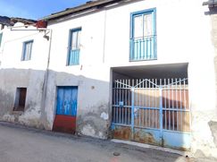 Casa Bi/Trifamiliare in Residenziale