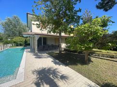 Villa in Residenziale