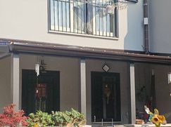 Casa Bi/Trifamiliare in Residenziale