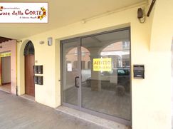 Negozio/Locale commerciale in Commerciale