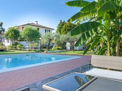Casa Bi/Trifamiliare in Residenziale