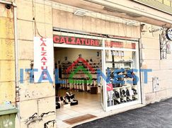 Negozio/Locale commerciale in Commerciale