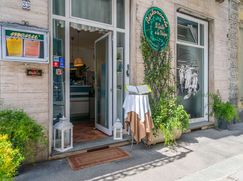 Negozio/Locale commerciale in Commerciale