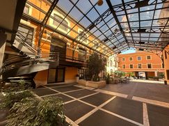 Negozio/Locale commerciale in Commerciale