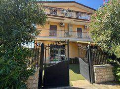 Negozio/Locale commerciale in Commerciale