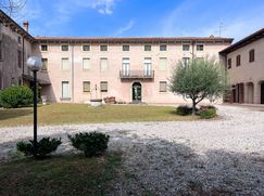 Edificio in Residenziale