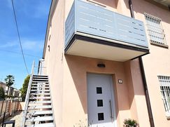Casa Bi/Trifamiliare in Residenziale