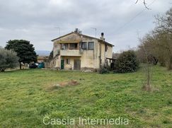 Casa Bi/Trifamiliare in Residenziale