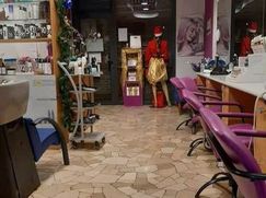 Attività/Licenza (con o senza mura) in Commerciale