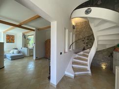 Casa Bi/Trifamiliare in Residenziale