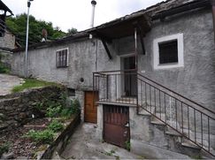 Casa Bi/Trifamiliare in Residenziale