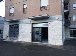 Negozio/Locale commerciale in Commerciale