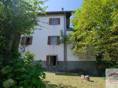 Casa Bi/Trifamiliare in Residenziale