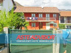 Casa Bi/Trifamiliare in Residenziale