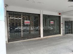 Negozio/Locale commerciale in Commerciale