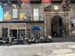 Negozio/Locale commerciale in Commerciale