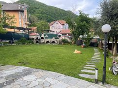 Casa Bi/Trifamiliare in Residenziale