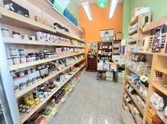 Negozio/Locale commerciale in Commerciale