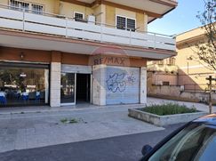 Negozio/Locale commerciale in Commerciale