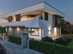 Casa Bi/Trifamiliare in Residenziale