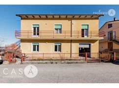 Casa Bi/Trifamiliare in Residenziale