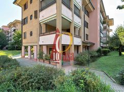Ufficio in Commerciale