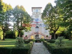 Casa Bi/Trifamiliare in Residenziale