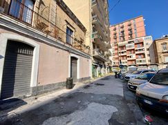 Negozio/Locale commerciale in Commerciale