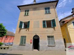Casa Bi/Trifamiliare in Residenziale